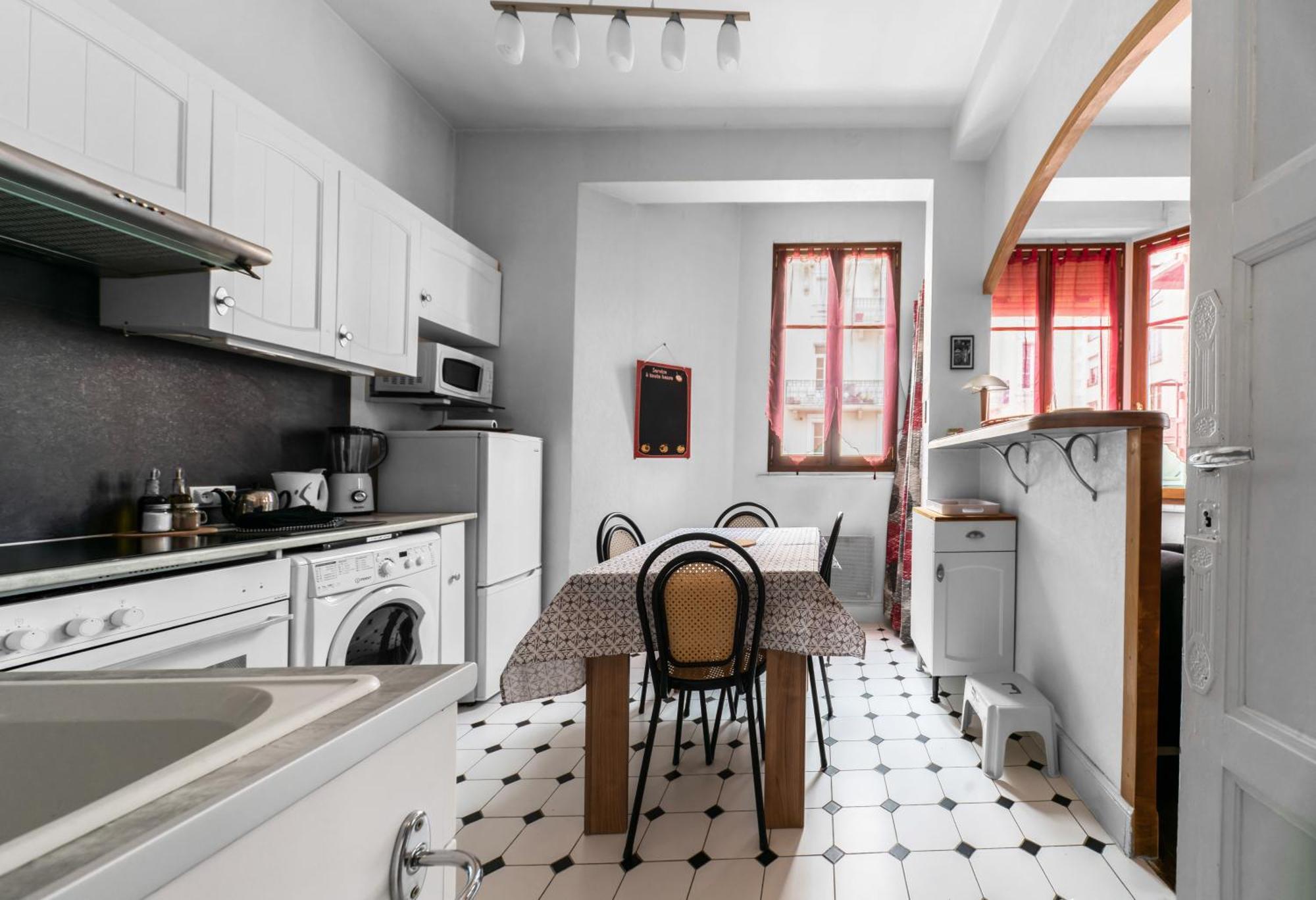 Le Lasteyras - Appartement Charmant En Centre Ville Βισύ Εξωτερικό φωτογραφία