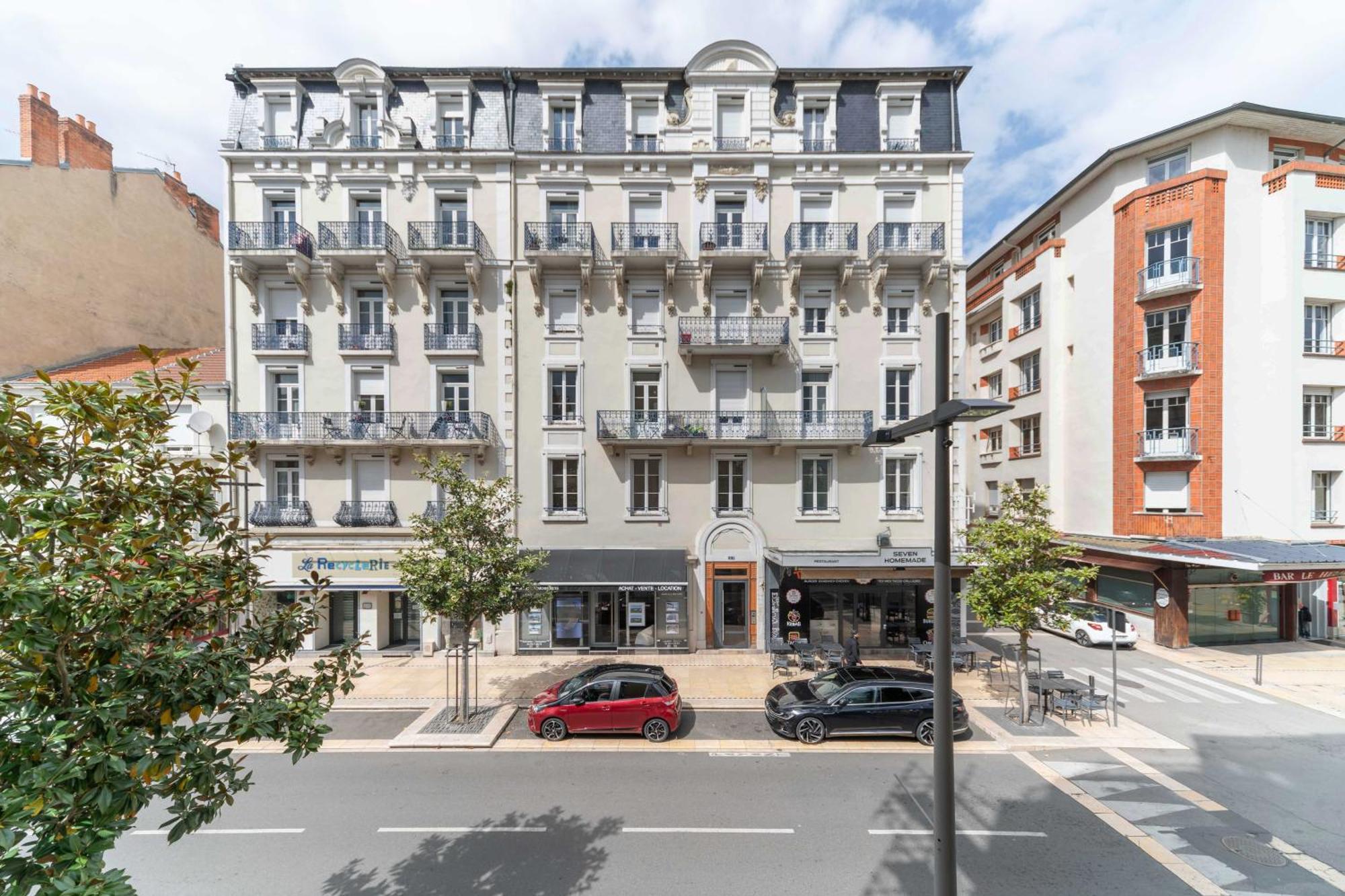 Le Lasteyras - Appartement Charmant En Centre Ville Βισύ Εξωτερικό φωτογραφία